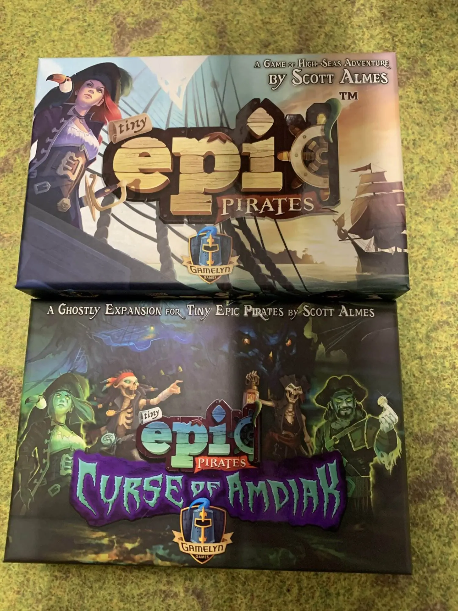 Tiny epic Pirates + Curse of amdiak (udvidelse)